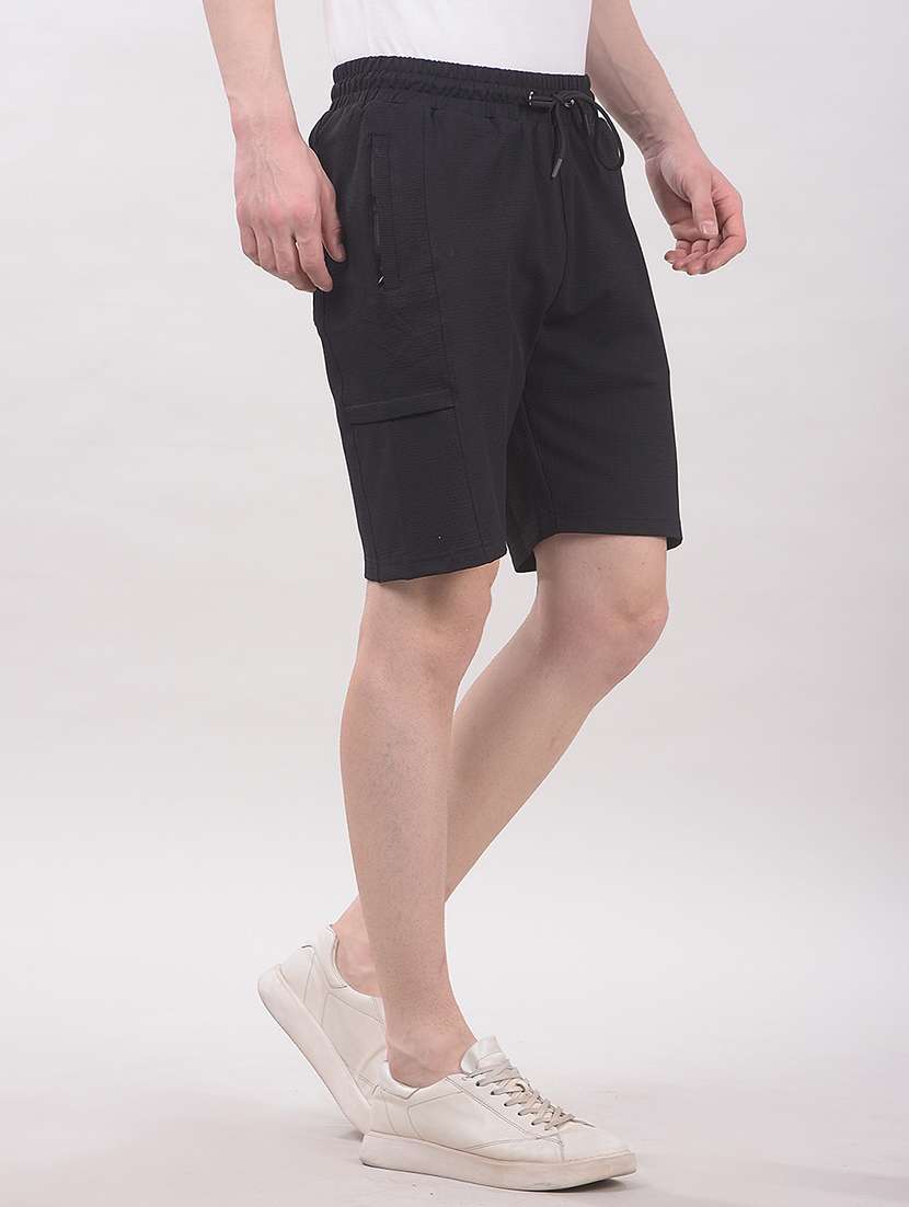 Men Solid Mid Rise Regular Fit Sport Shorts - 22465227 -  Standard Image - 2