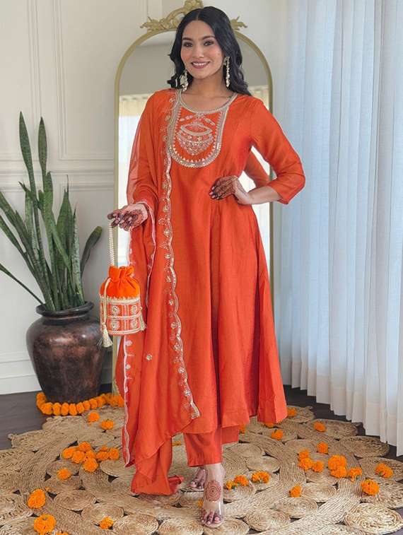 women orange kurta dupatta set - 22466332 -  Standard Image - 2