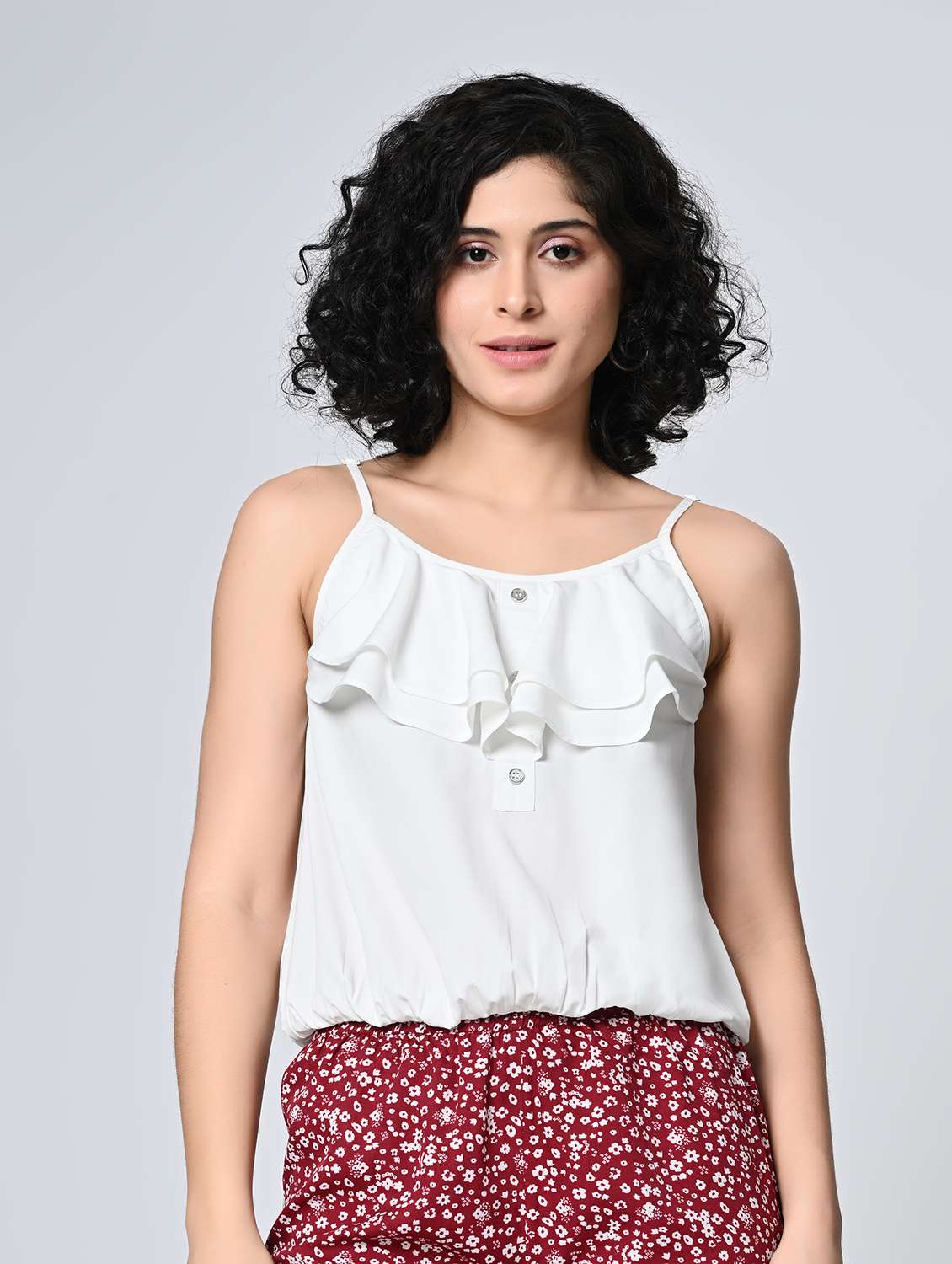 women solid white crepe regular top