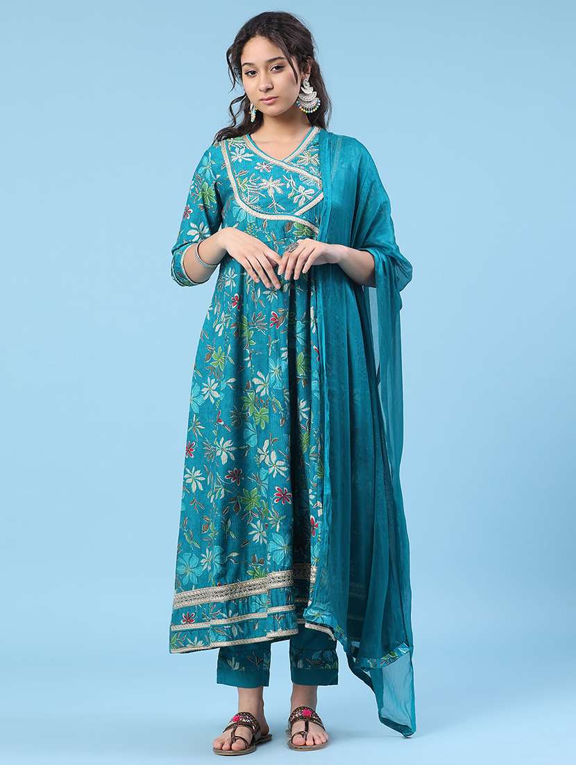 women printed three quarter sleeve kurta pant with dupatta set - 22467894 -  Standard Image - 2