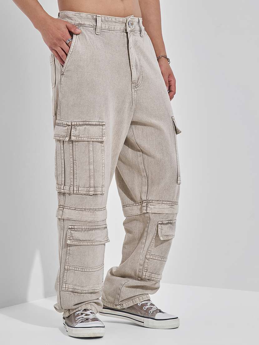 men baggy mid-rise cotton cargos jeans - 22469134 -  Standard Image - 2