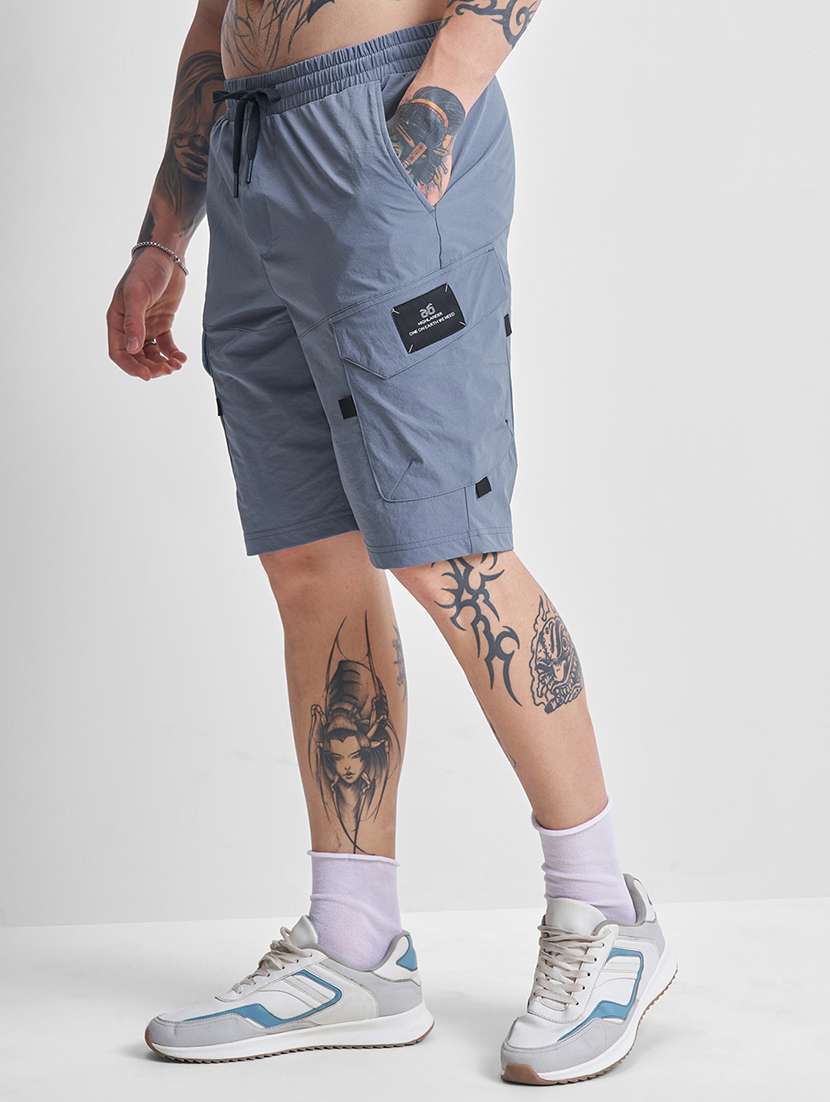 men solid mid rise cargo shorts - 22469191 -  Standard Image - 2