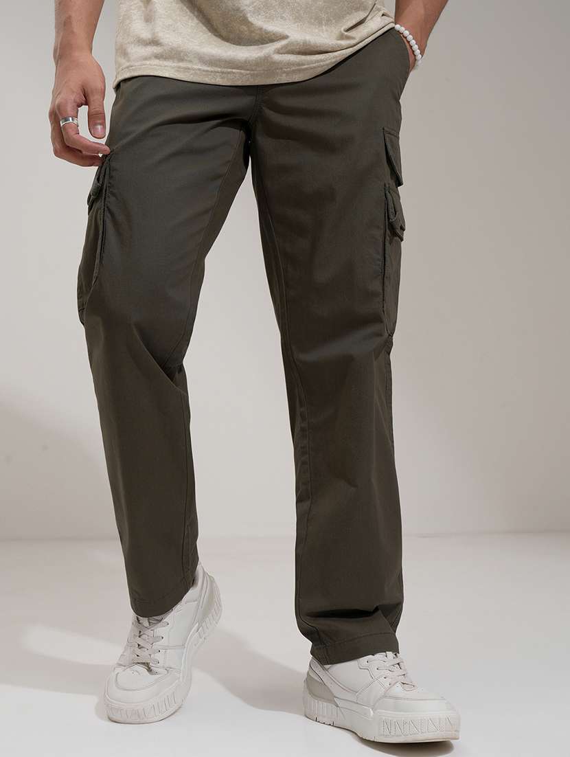 men olive cotton regular fit cargo trousers