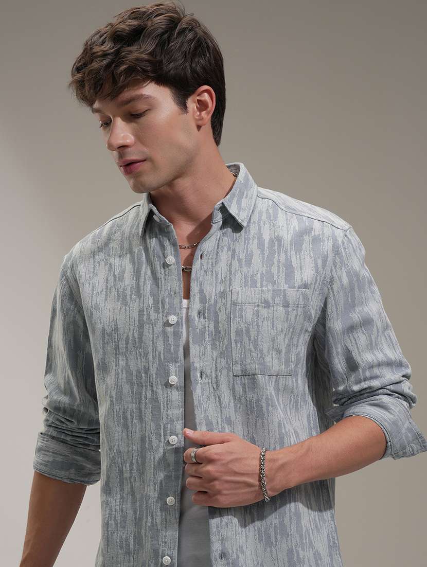 men collared long sleeve casual shirt