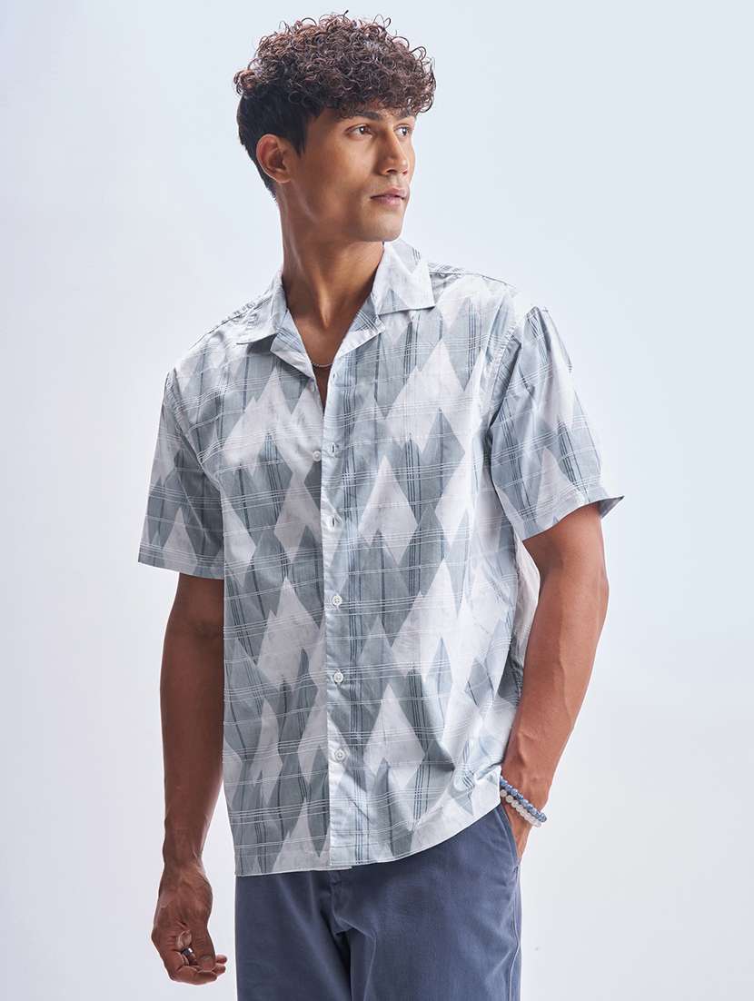 Men Printed Short Sleeve Regular Fit Casual Shirt - 22469986 -  Standard Image - 2