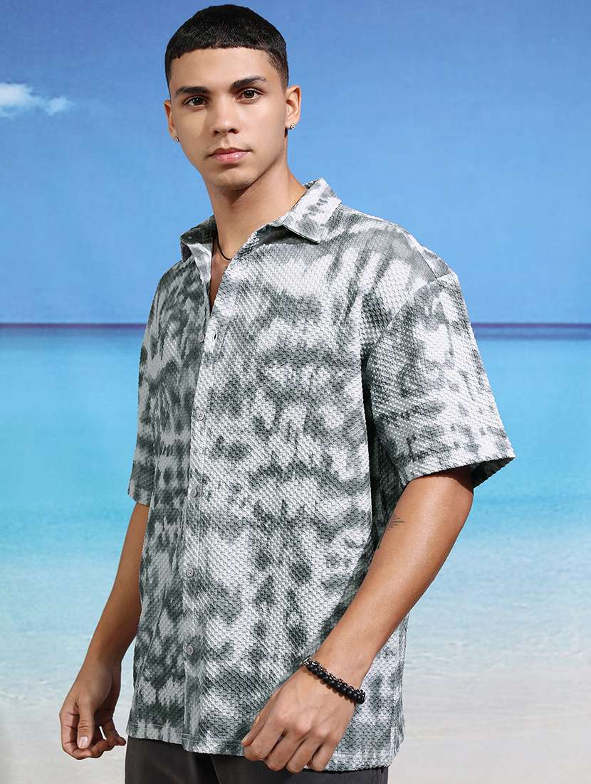 men printed short sleeve regular fit casual shirt - 22470469 -  Standard Image - 2