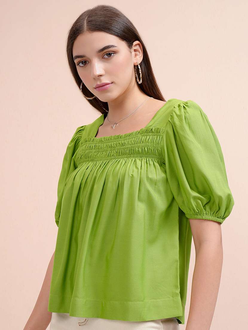 women solid green viscose regular top