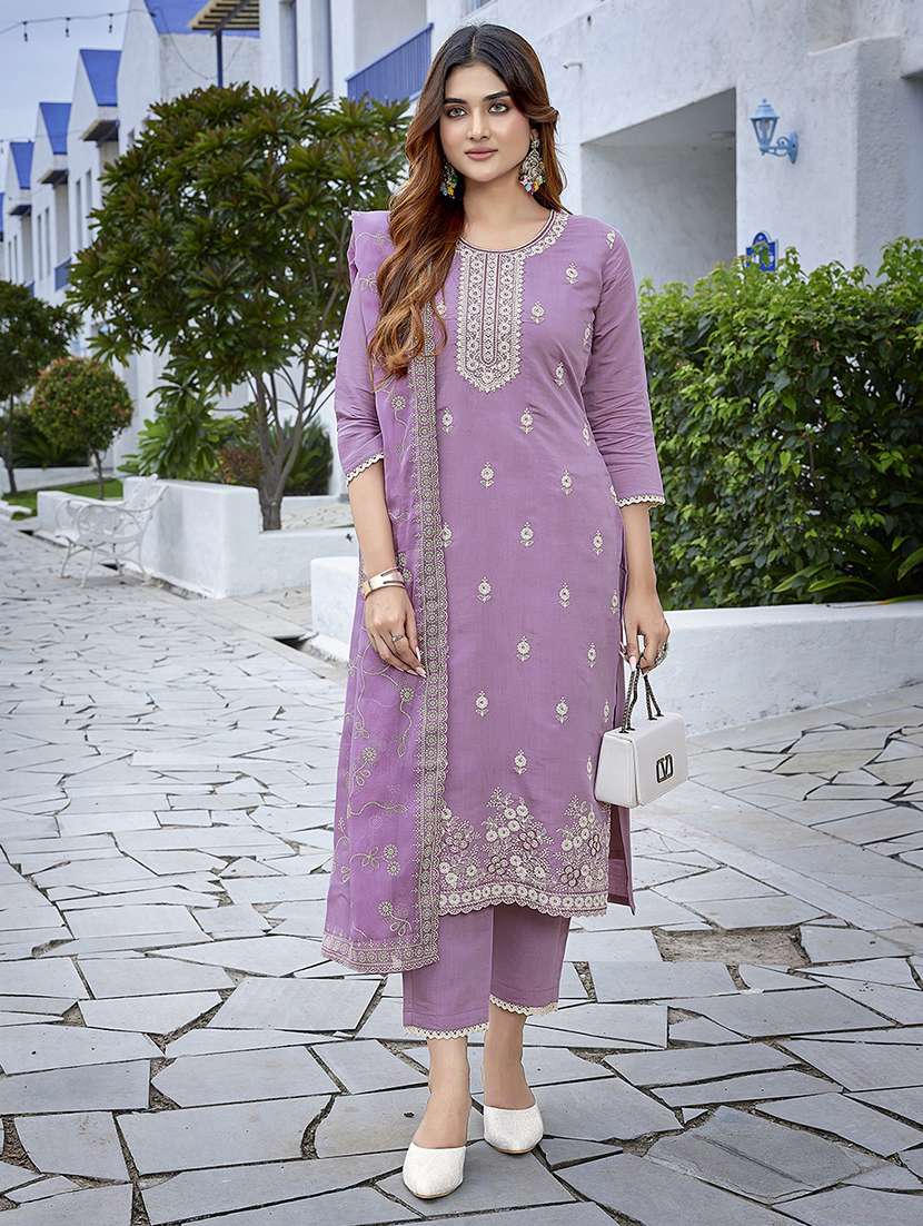 women purple suit set - 22471673 -  Standard Image - 2