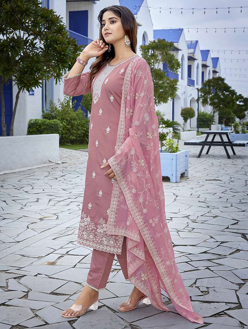 women mauve suit set - 22471675 -  Standard Image - 2