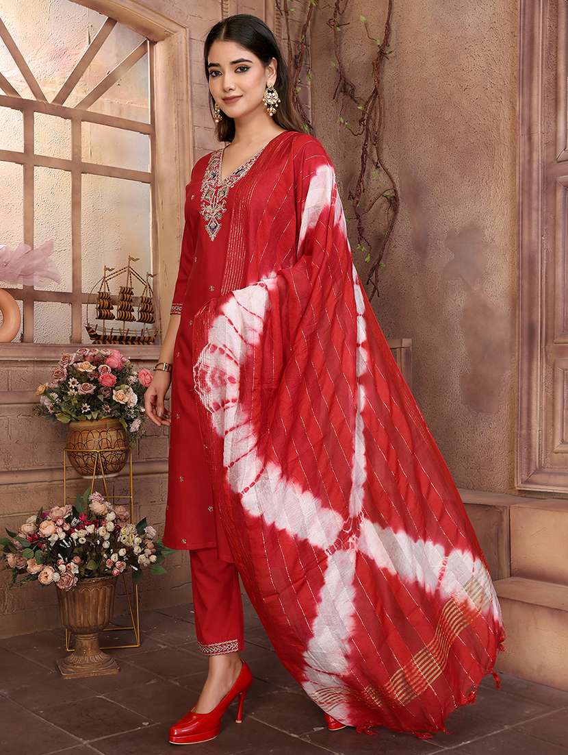 women red suit set - 22471710 -  Standard Image - 2