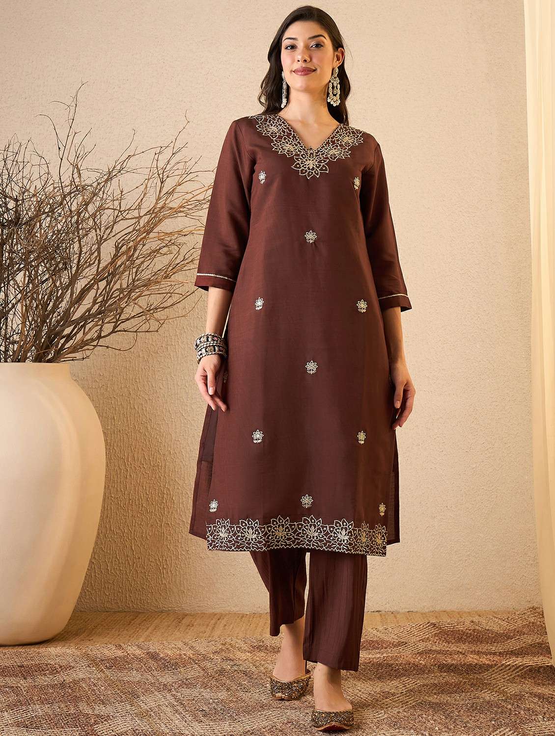 women coffee brown suit set - 22471749 -  Standard Image - 2