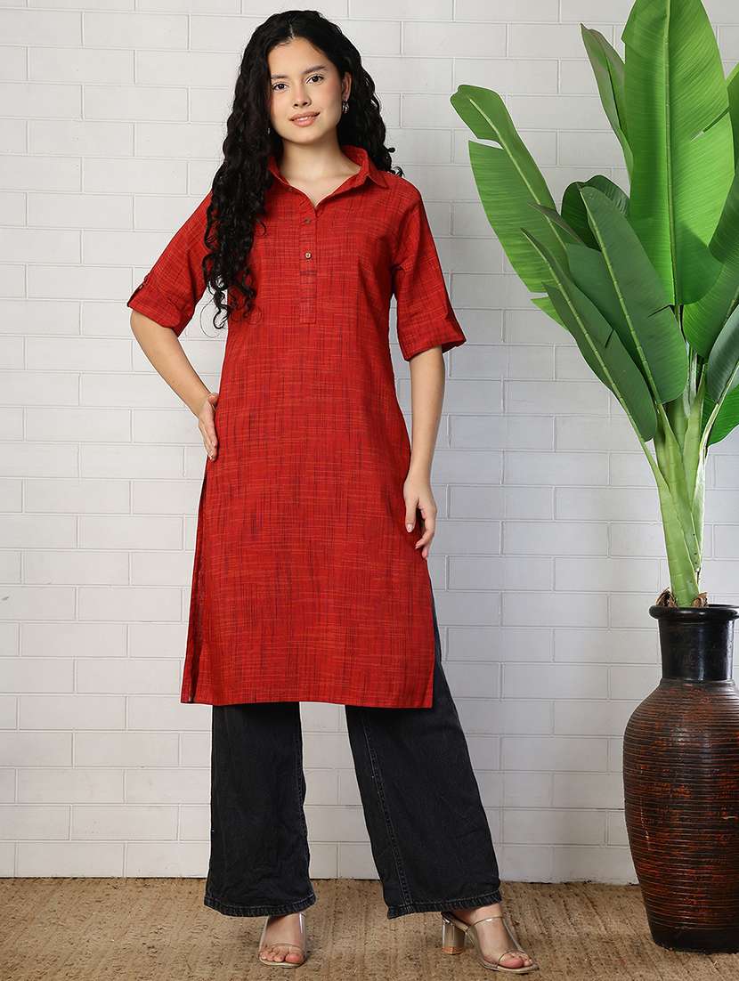 women red cotton straight kurta - 22472536 -  Standard Image - 2