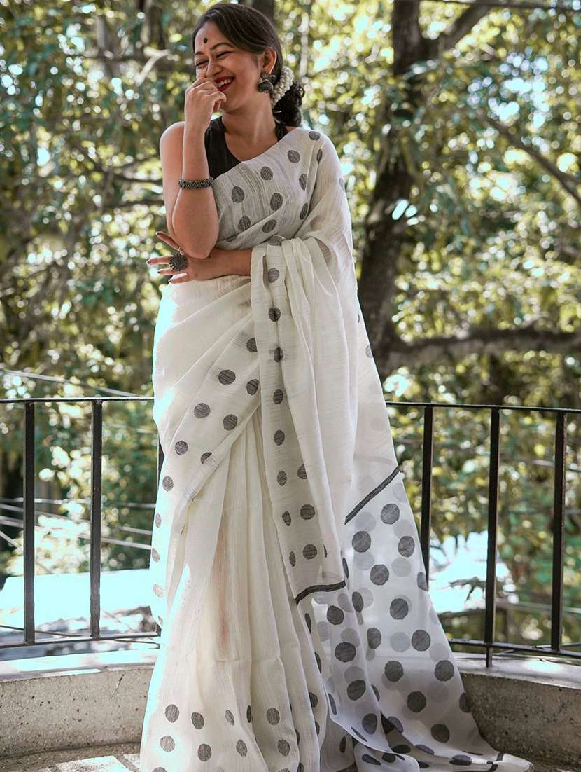 women printed casual wear saree with blouse - 22472619 -  Standard Image - 2