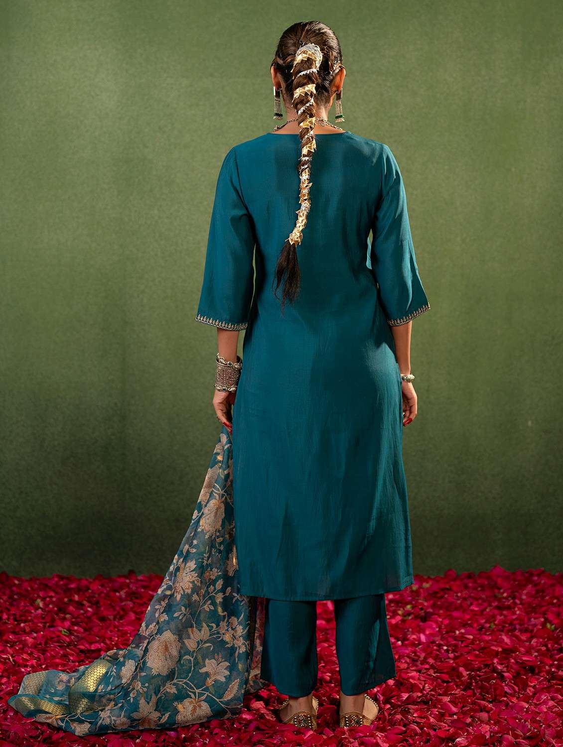 Women Green Kurta Salwar Set - 22473171 -  Standard Image - 2