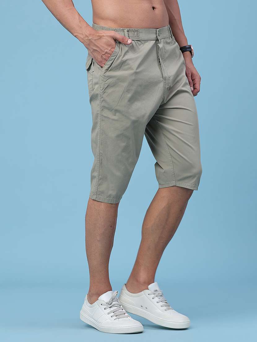 men solid mid rise cargo shorts - 22479682 -  Standard Image - 2