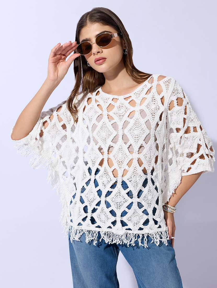 women self design round neck regular top