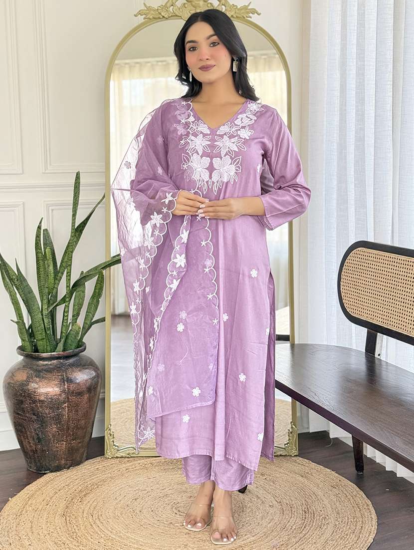 women solid with work three quarter sleeve kurta pant with dupatta set
