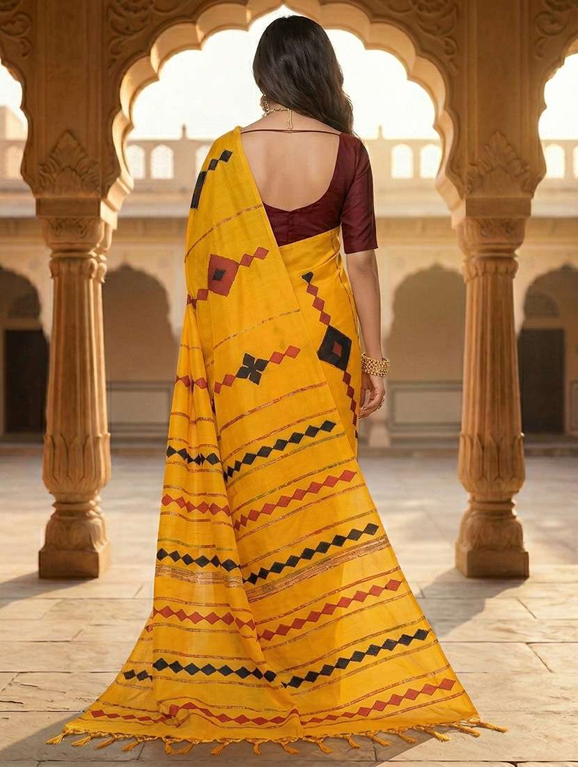 Women Solid With Work Handloom Saree - 22481765 -  Standard Image - 2