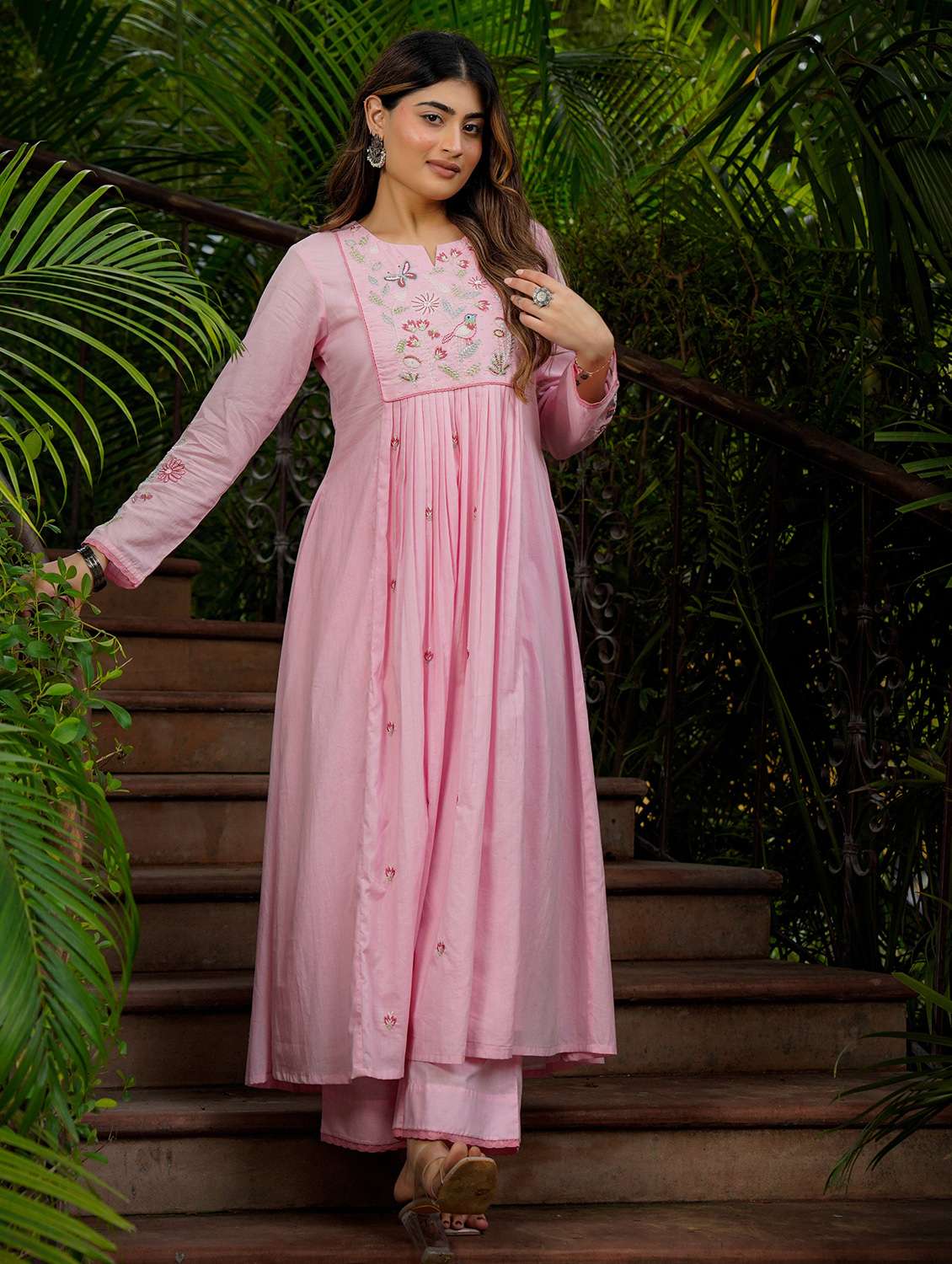 women embroidered notch neck kurta and pant set with dupatta - 22486038 -  Standard Image - 2