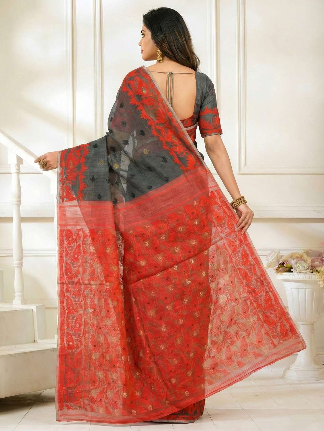 Women Self Design Jamdani Saree - 22486112 -  Standard Image - 2
