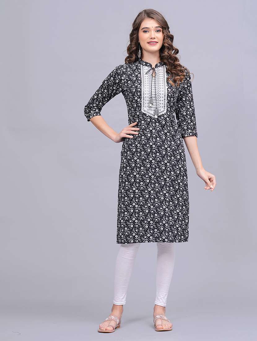 women printed three quarter sleeve straight kurta