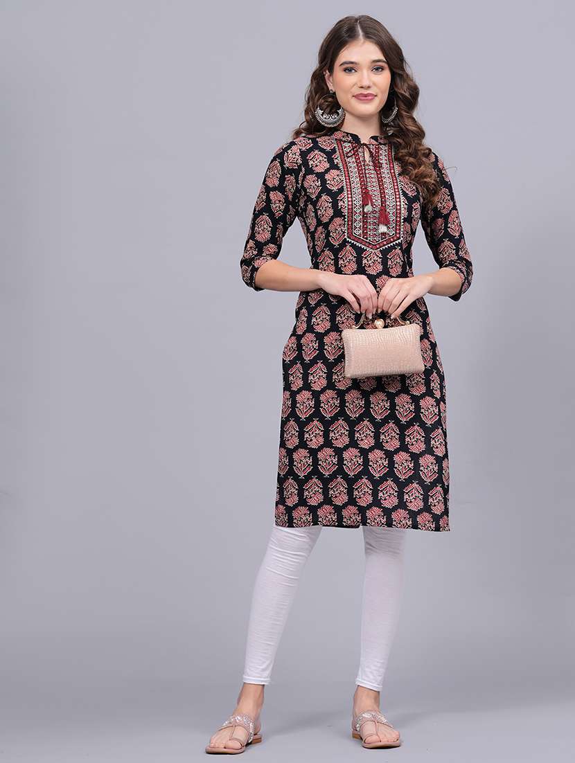 women printed three quarter sleeve straight kurta
