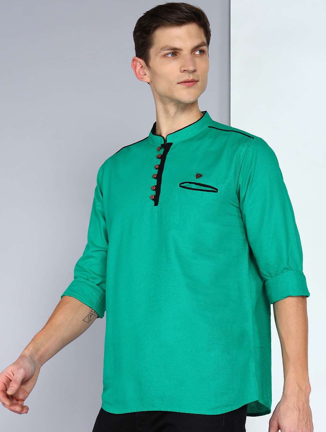 men solid mandarin neck short kurta - 22489540 -  Standard Image - 2