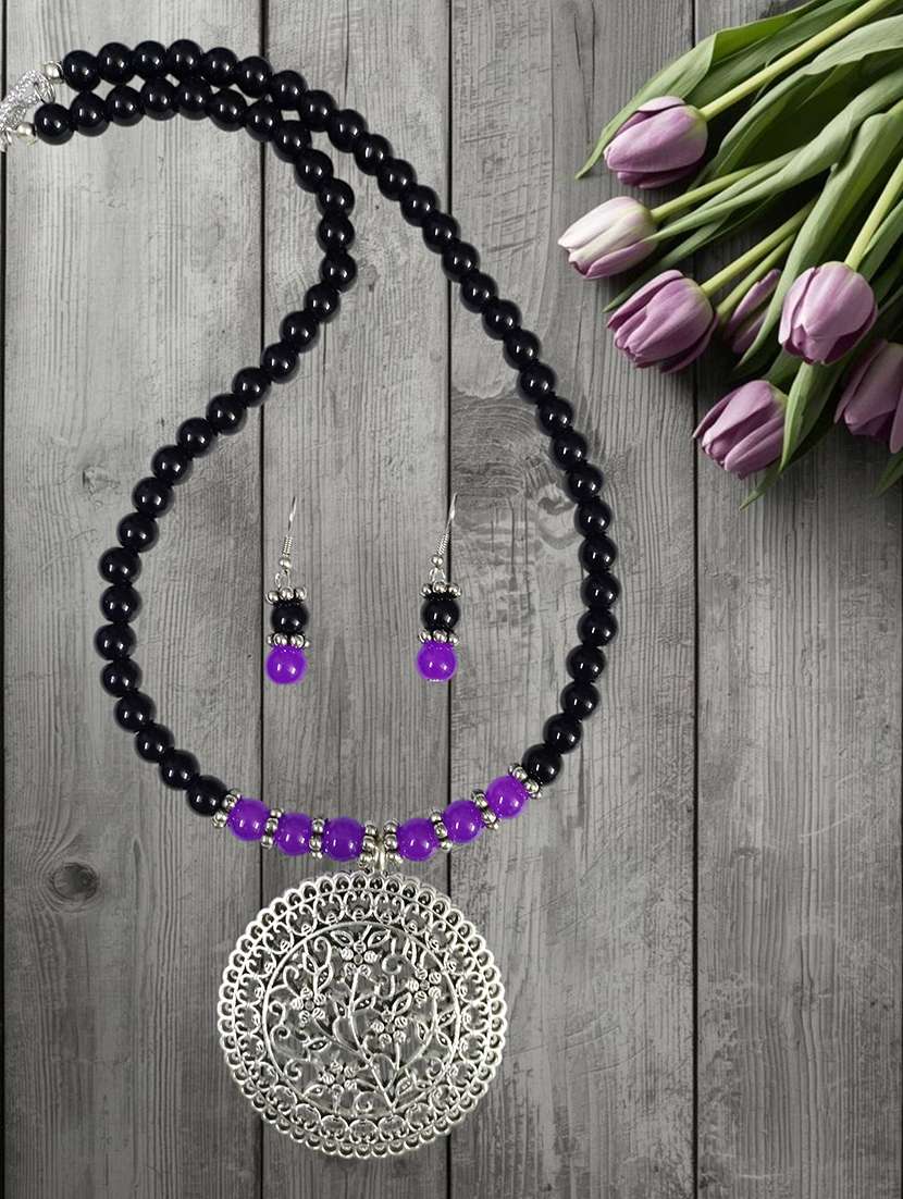 oxidized metal pendant necklace and earrings set