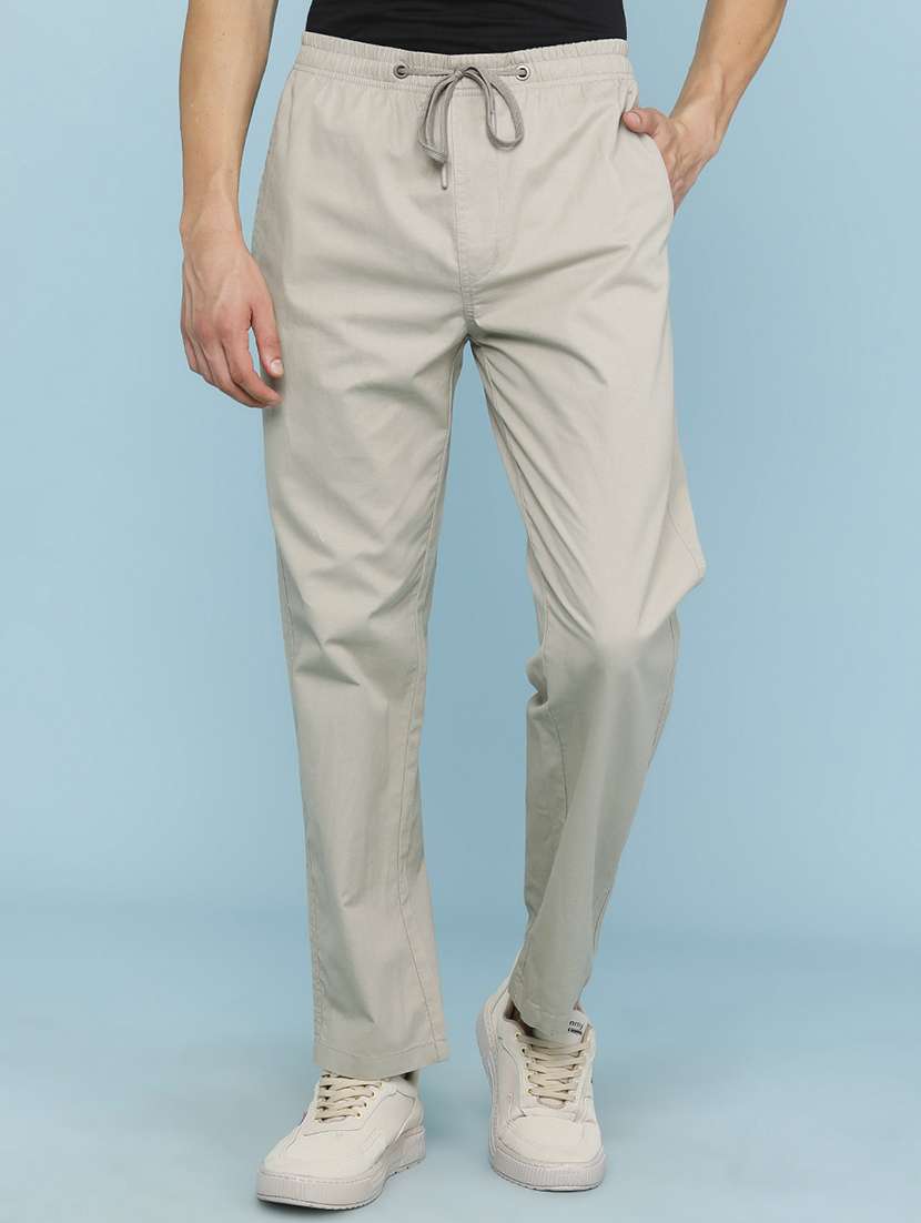 men solid mid rise flat front casual trouser