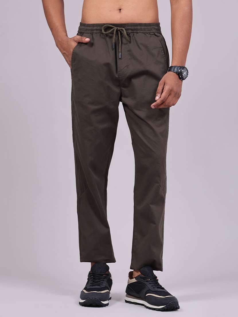men solid mid rise regular fir track pant
