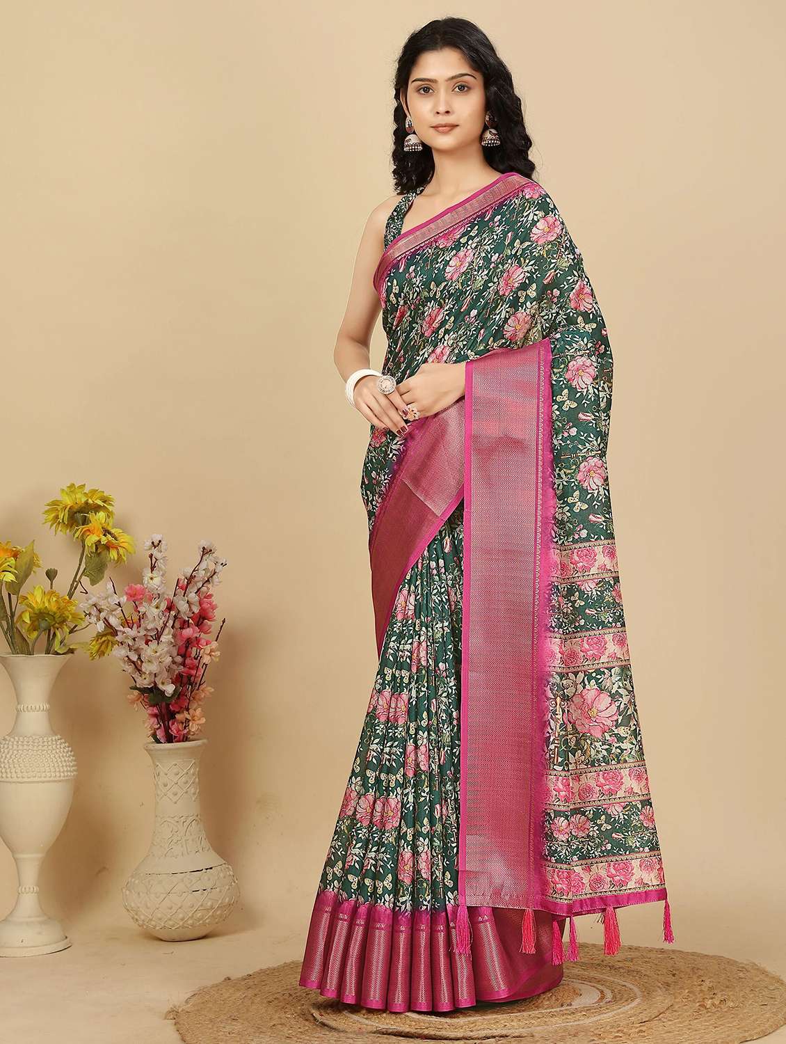 women printed casual wear saree with blouse - 22491516 -  Standard Image - 2