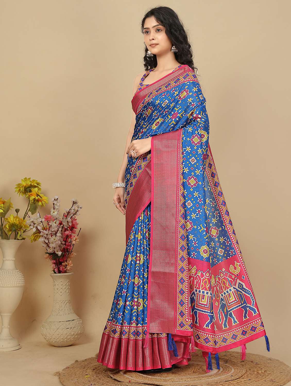 women printed patola saree with blouse - 22491549 -  Standard Image - 2