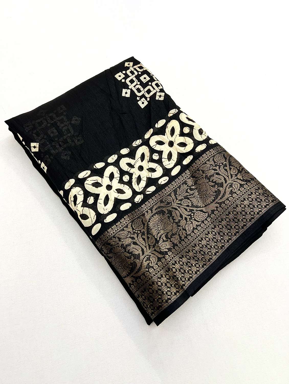 women printed casual wear saree with blouse - 22491589 -  Standard Image - 2