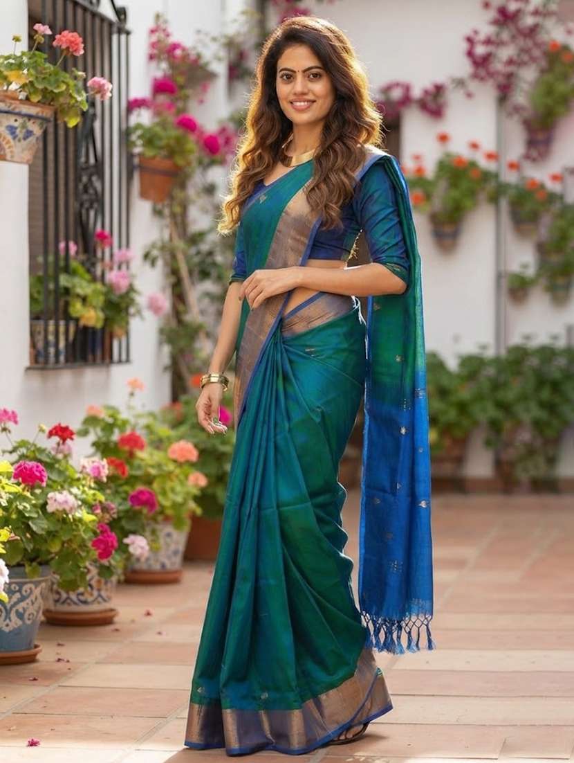 women self design banarasi saree with blouse