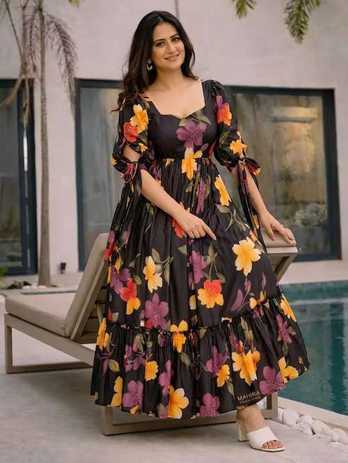 open lace back dress Latest Party Wear Dresses In 2021