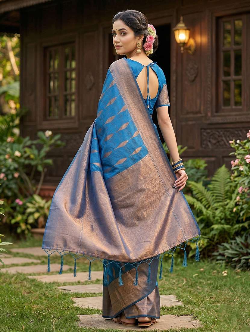 Women Self Design Banarasi Saree With Blouse - 22495245 -  Standard Image - 2