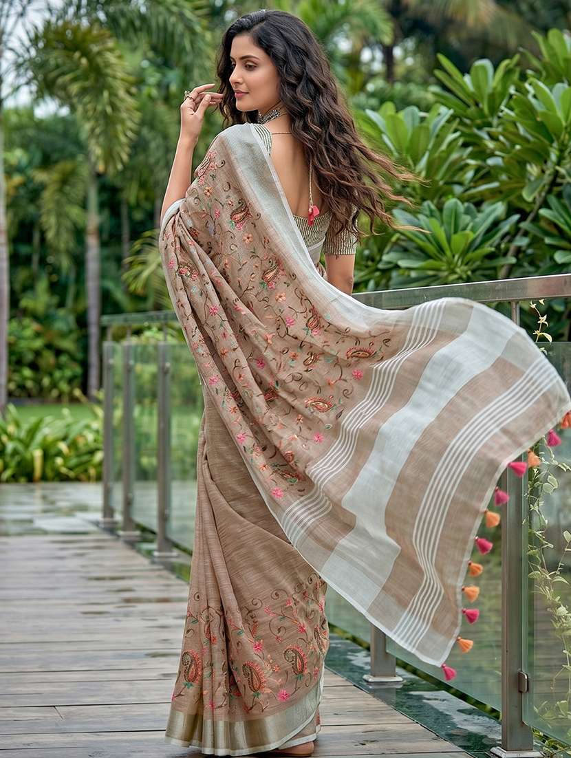 women solid with work embroidered saree with blouse - 22495278 -  Standard Image - 2