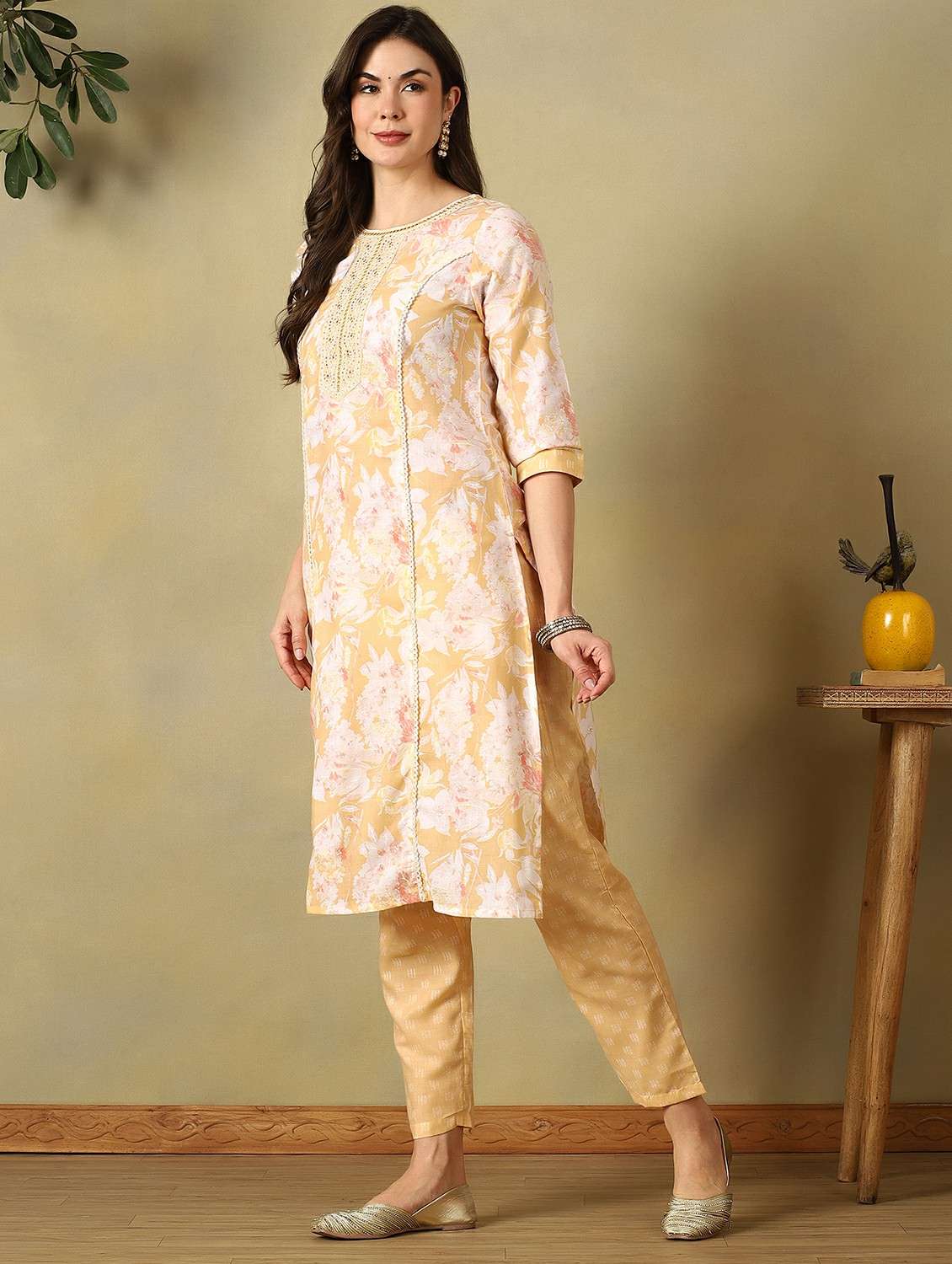 women printed three quarter sleeve kurta pant with dupatta set - 22495497 -  Standard Image - 2