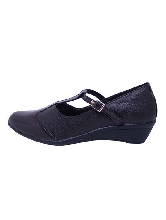 women solid slip on formal shoe - 22497604 -  Standard Image - 2