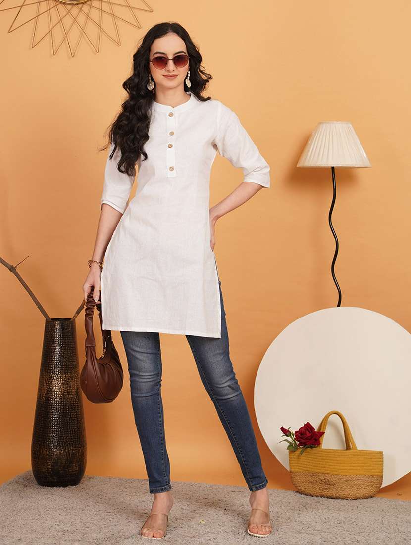 Women Solid Three Quarter Sleeve Straight Kurti - 22497982 -  Standard Image - 2
