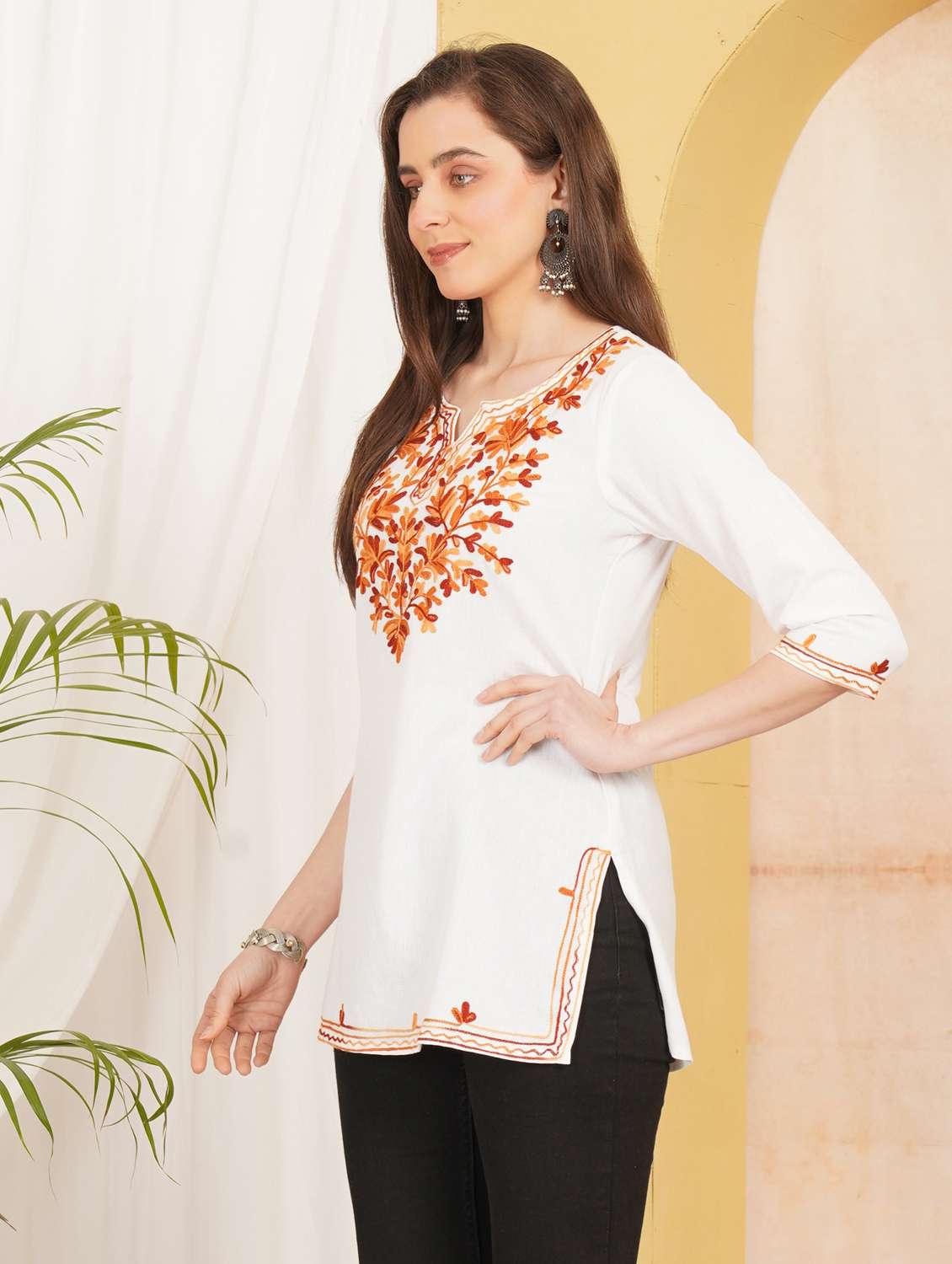 Women Embroidered Three Quarter Sleeve Straight Kurti - 22497993 -  Standard Image - 2