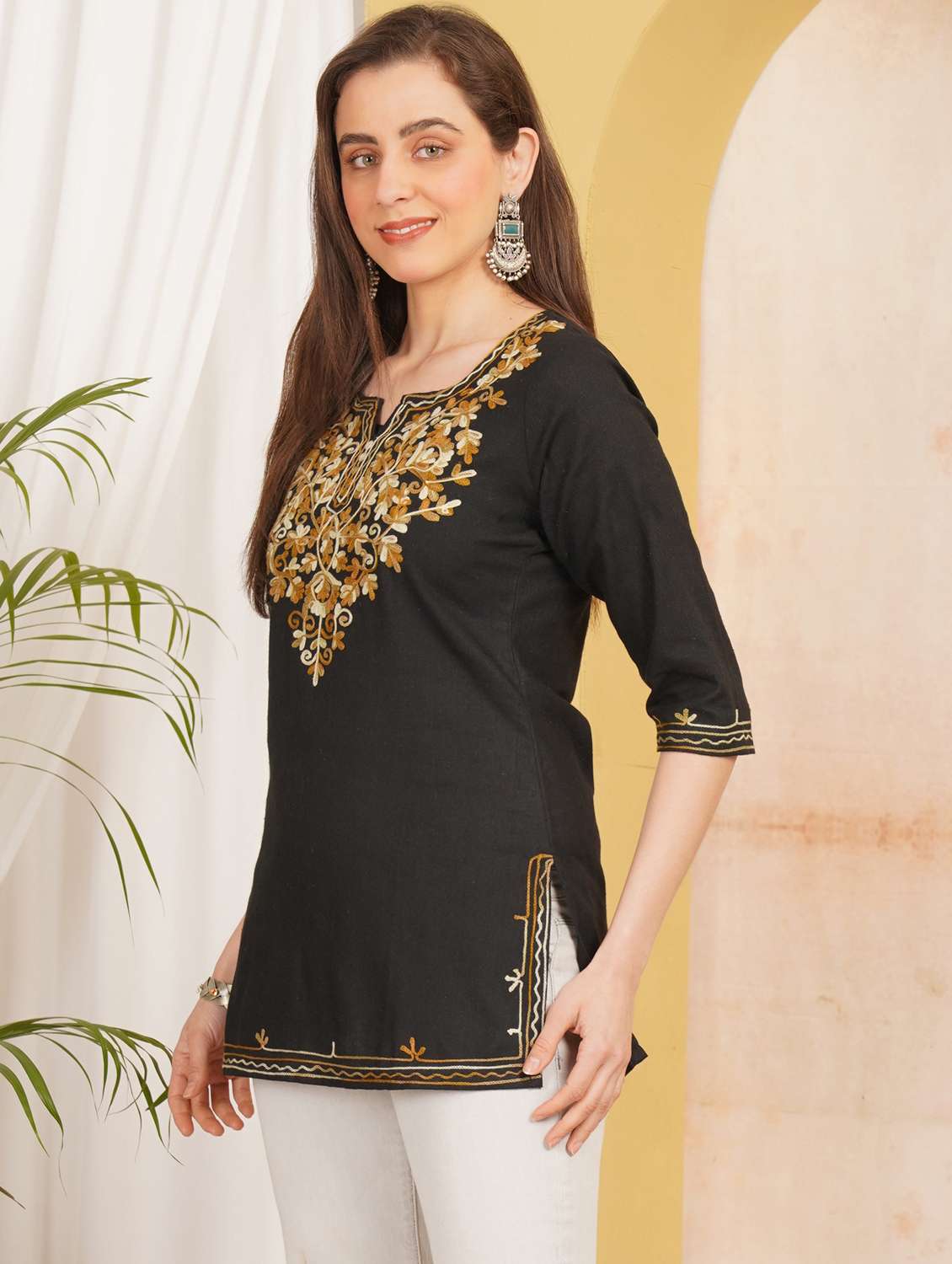 Women Embroidered Three Quarter Sleeve Straight Kurti - 22498014 -  Standard Image - 2