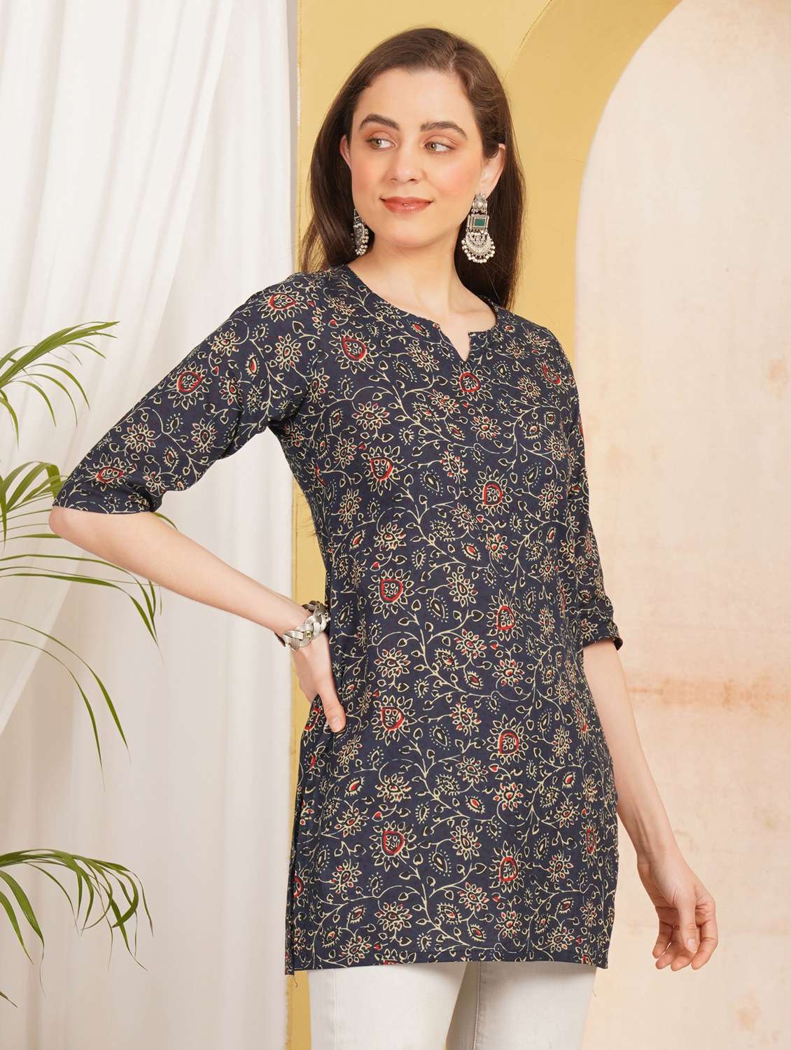 women printed notch neck straight kurti - 22498038 -  Standard Image - 2