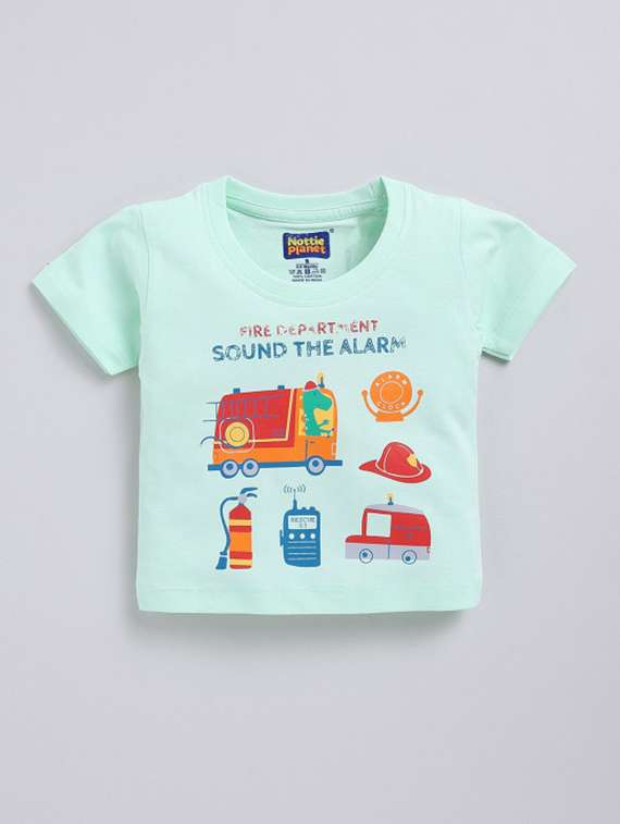 boys printed short sleeves t-shirt and shorts set - 22498402 -  Standard Image - 2