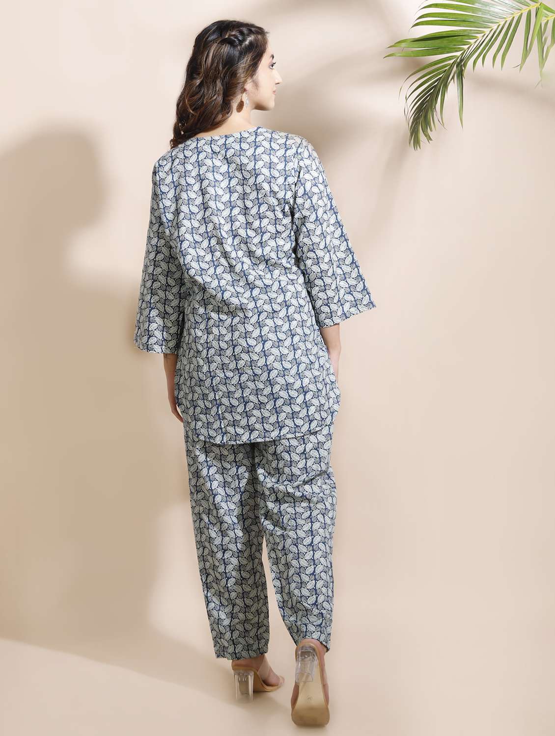women printed notch neck nightwear set - 22498569 -  Standard Image - 2