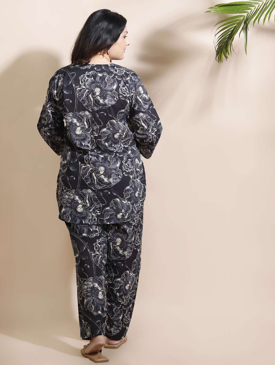 women printed notch neck nightwear set - 22498571 -  Standard Image - 2