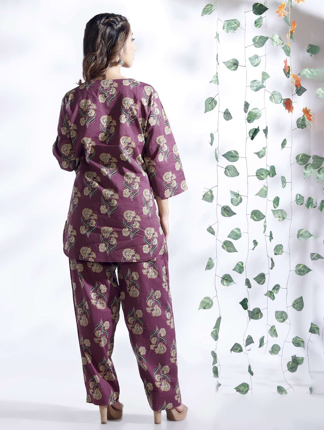 women printed notch neck nightwear set - 22498572 -  Standard Image - 2