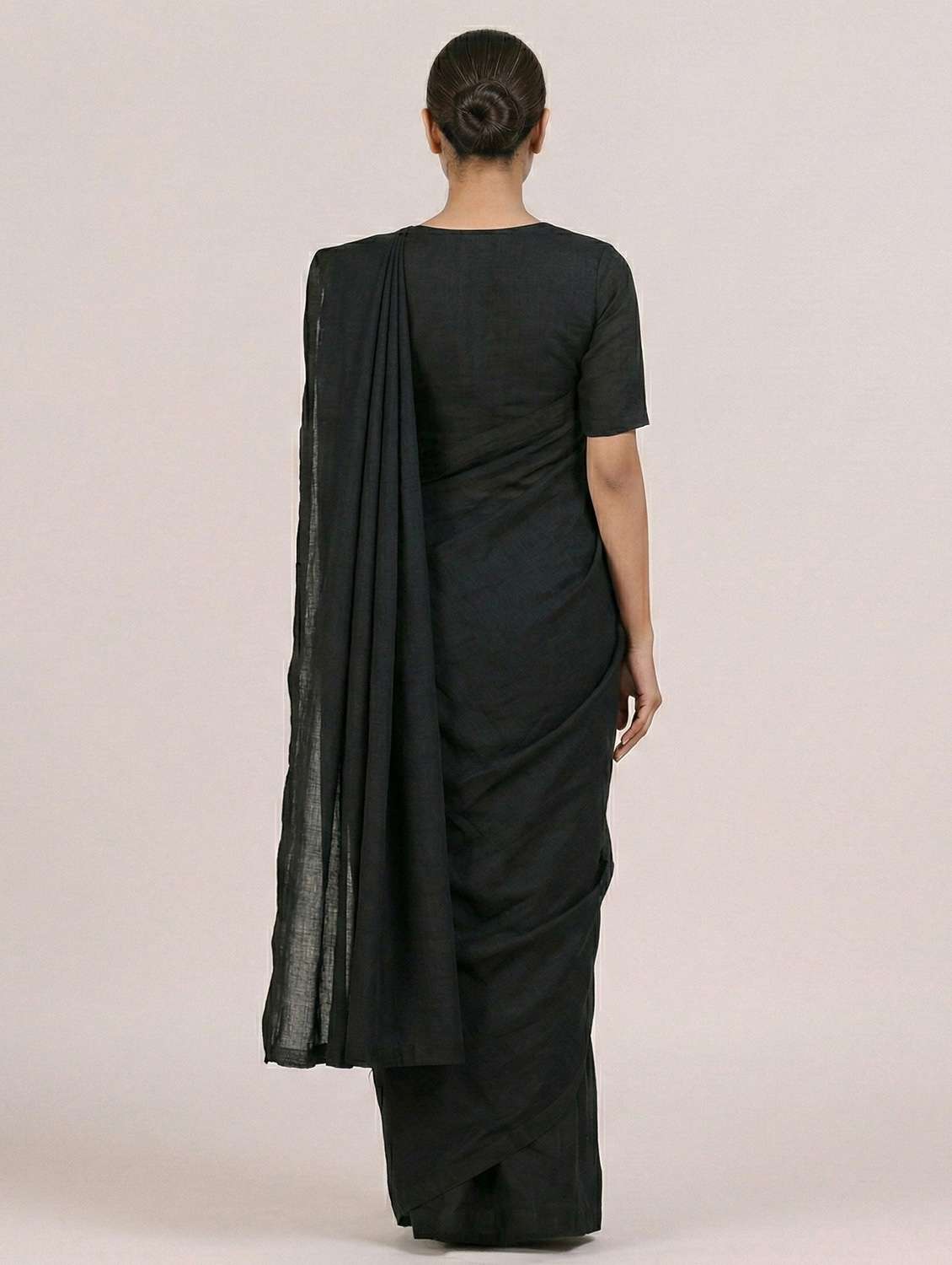 Women Solid Handloom Saree With Blouse - 22498600 -  Standard Image - 2