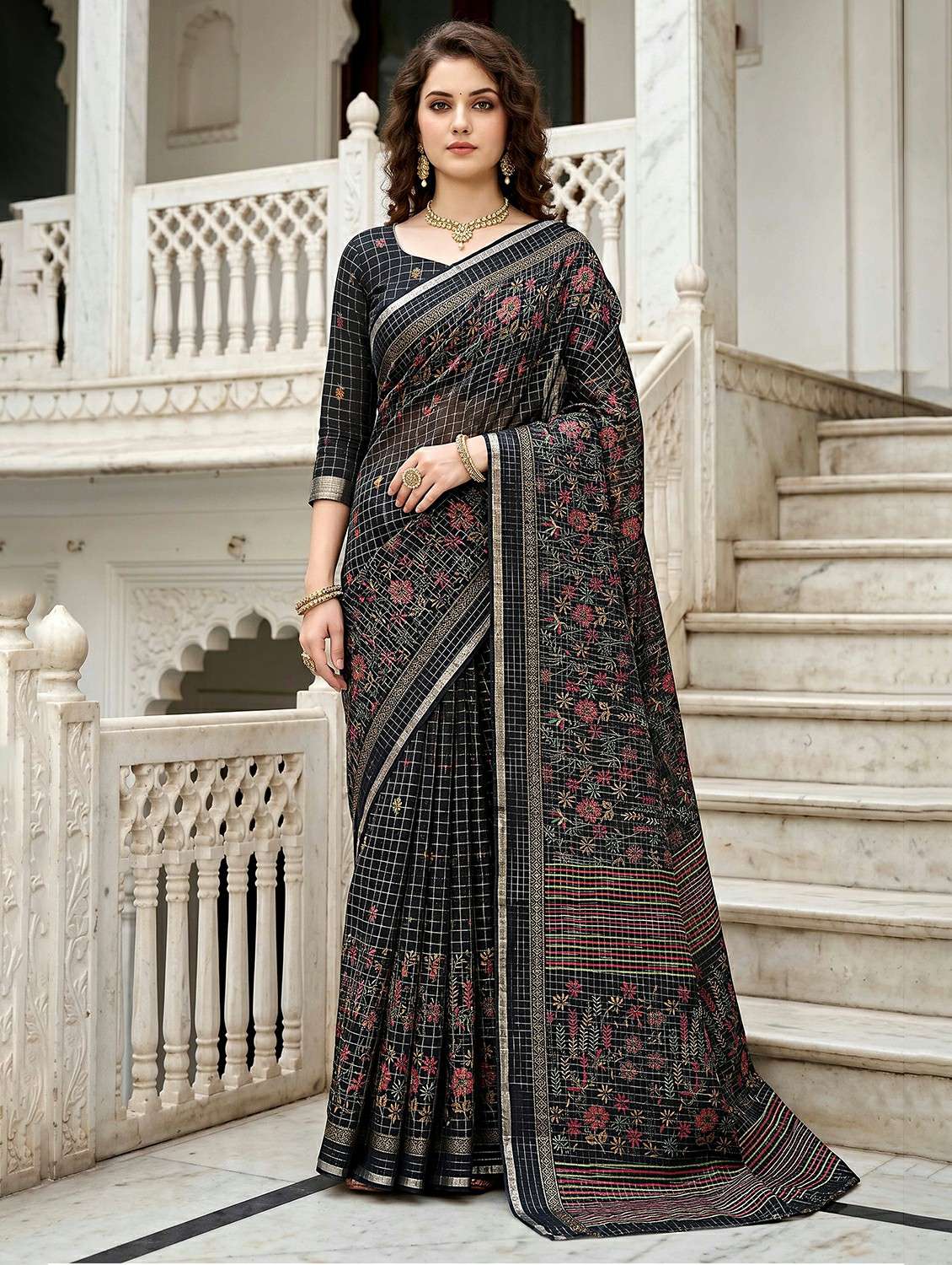 women printed casual wear saree with blouse