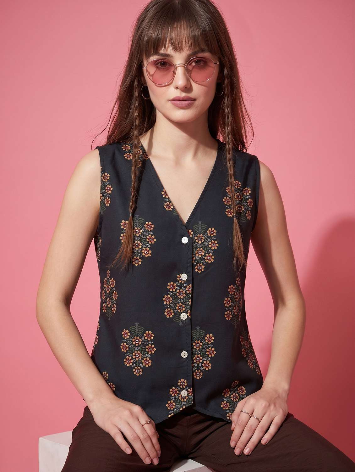 women floral sleeveless regular fit vest top